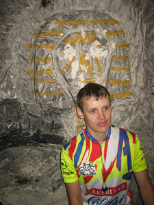 Андрей Millenium Falcon.на фоне портрета фараона Рамзеса lll