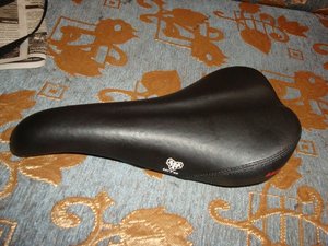 DSC01143_cr.jpg