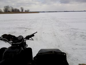 Дорога через водохранилище