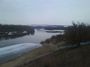 справо устье р. Осередь