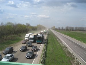 М4 в районе поворота на Петровское (вид со стороны Москвы)