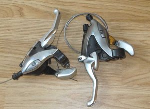 Комборучки 3х8 Shimano Alivio - денех хочу 500 руб. за пару, или поменяю на педали-контакты типа STB