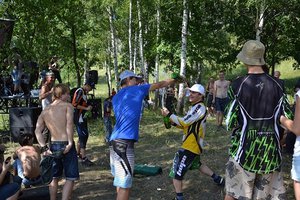Победное шампанское!