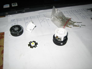 IMG_8405_r_led.jpg