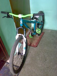 d3a1890a2e2786956e7ba58d1a130b0f2.jpg