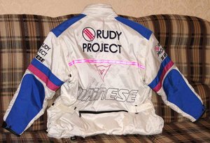 dainese1.jpg