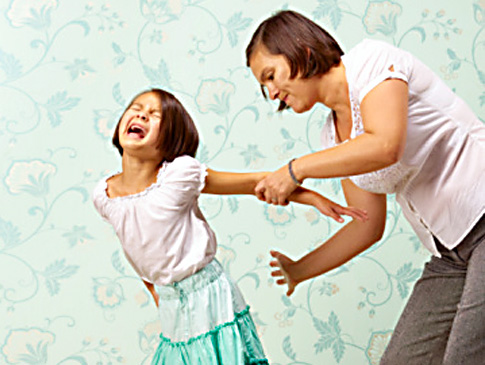 1352794915_alg_spanking.jpg
