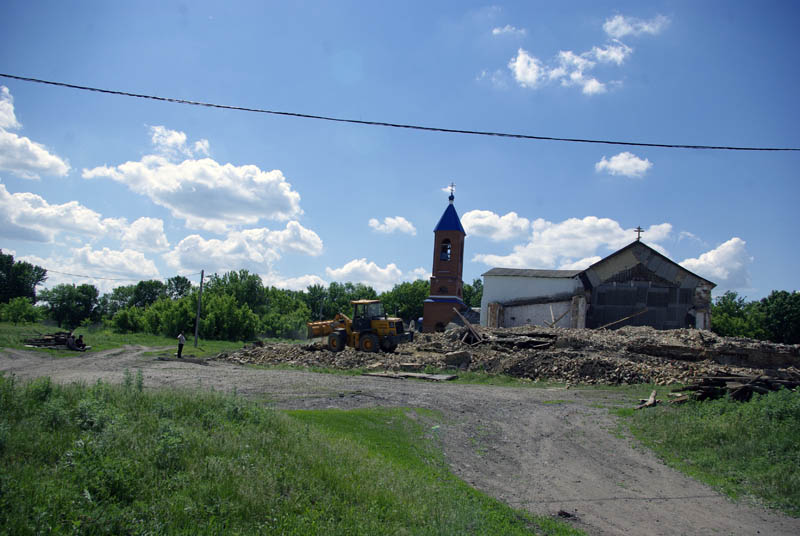 _G103025.jpg
