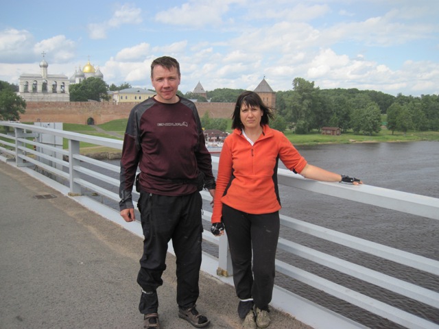 За нами Новгородский Кремль.