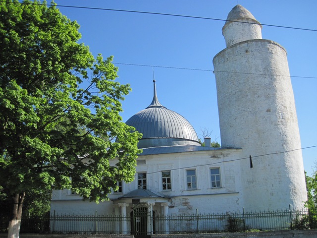 Мечеть и минарет - самые старые постройки в Касимове.