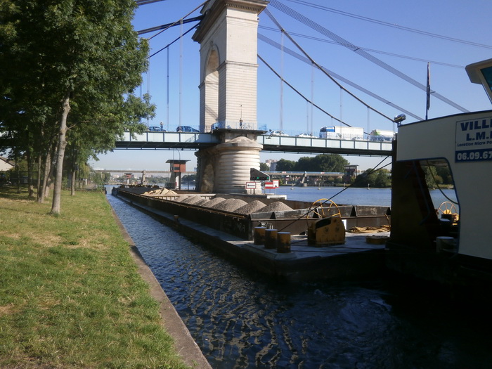 85 barge sienne.jpg