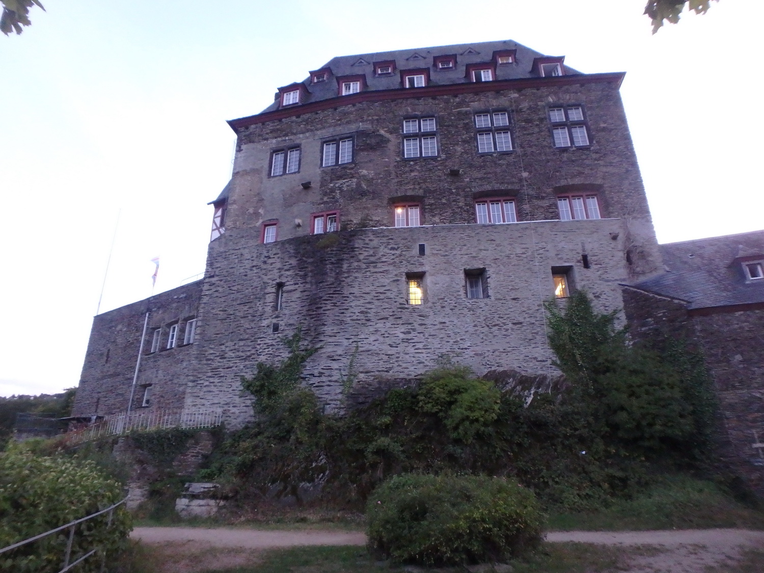 63castel.jpg