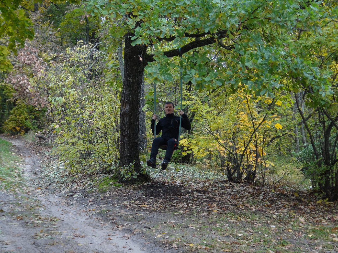 А.С. не подмерзал, т.к. разумно оделся, в отличие от остальных