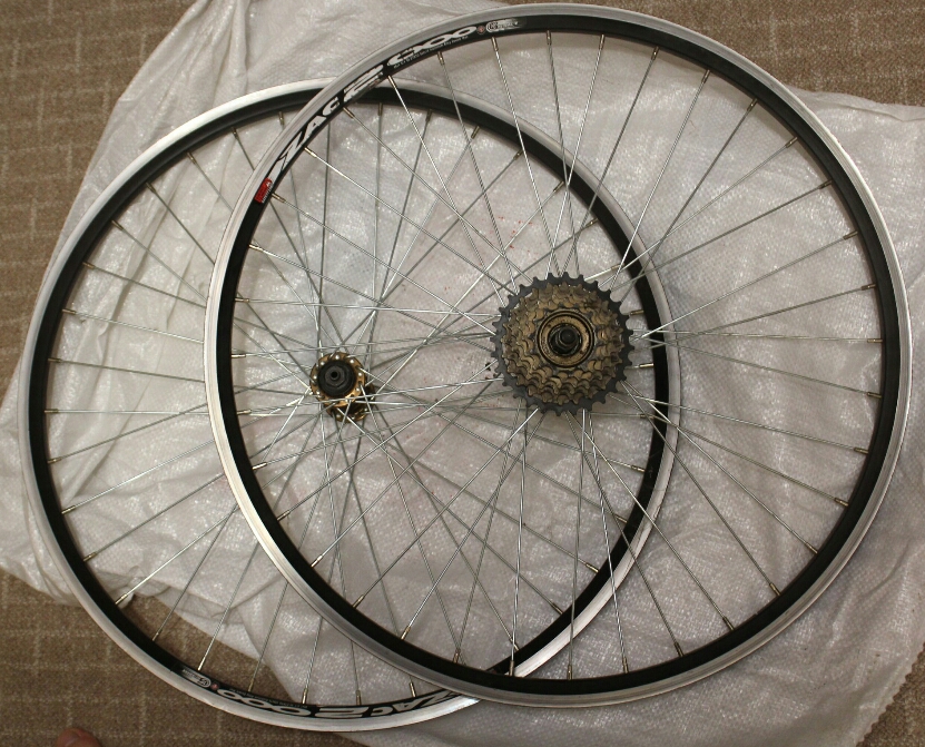 Колеса(26&quot;) с трещёткой(6 ск) 1900 руб(купил года 2 назад, так и не поставил) http://velocross36.ru/?product=обод-26-weinmann-zac-2000-36н-черный