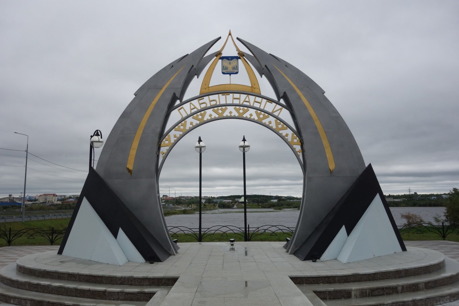 Много свежих арт-объектов в городах, стараются