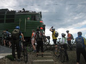 переходим через железку в Боровом