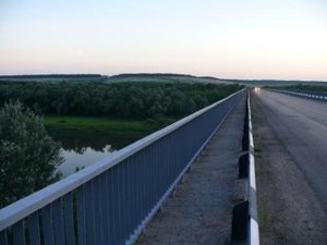 Мост через Дон, подъём и сразу налево, где стелла
