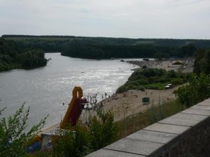Пляж Павловска с пристанью