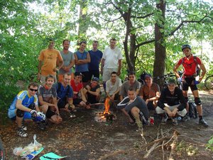 а вот и участники велопробега, за исключением нескольких человек.