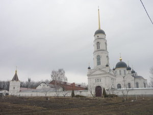 Женский монастырь в 7 км. от Задонска.