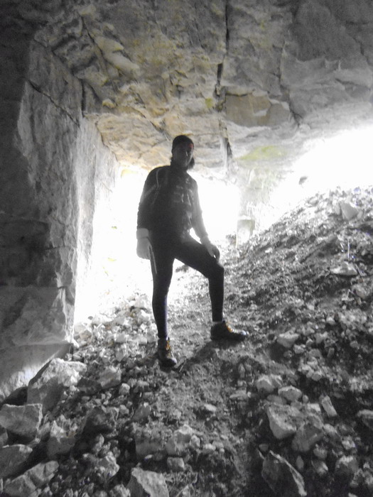 7 cave2.jpg