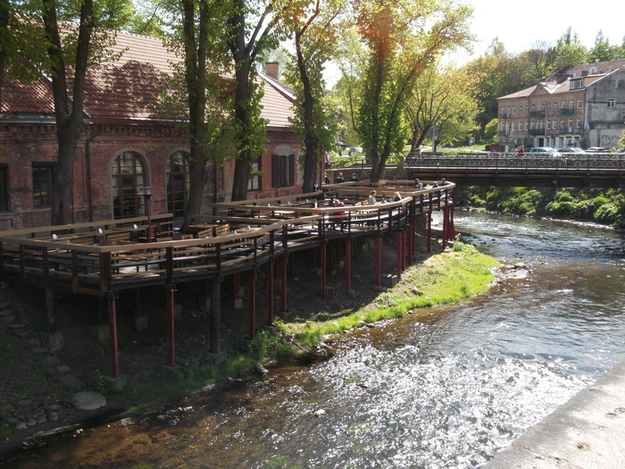 1river.jpg