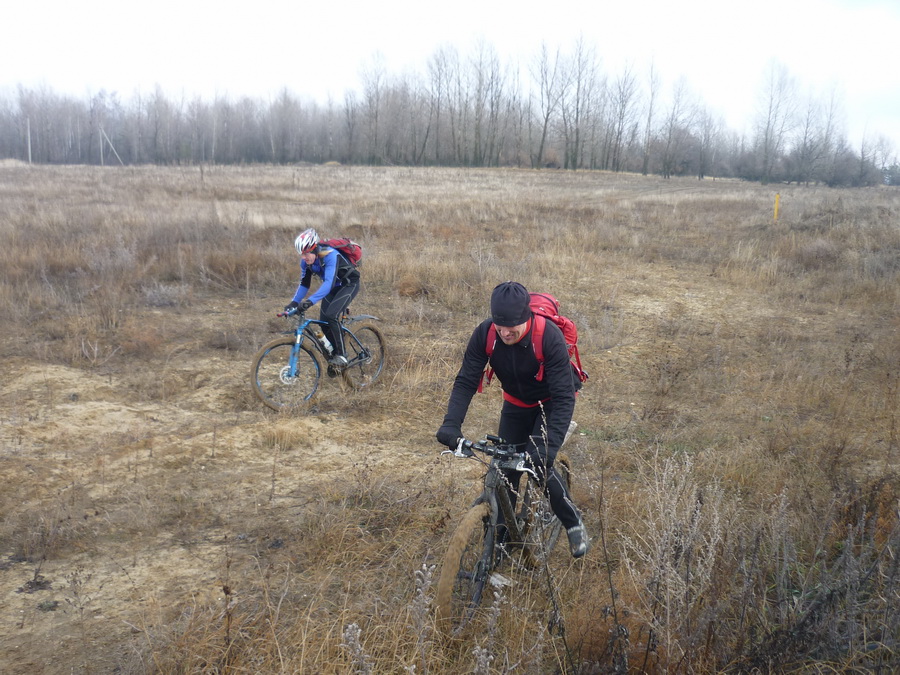 6dirts uphill.jpg