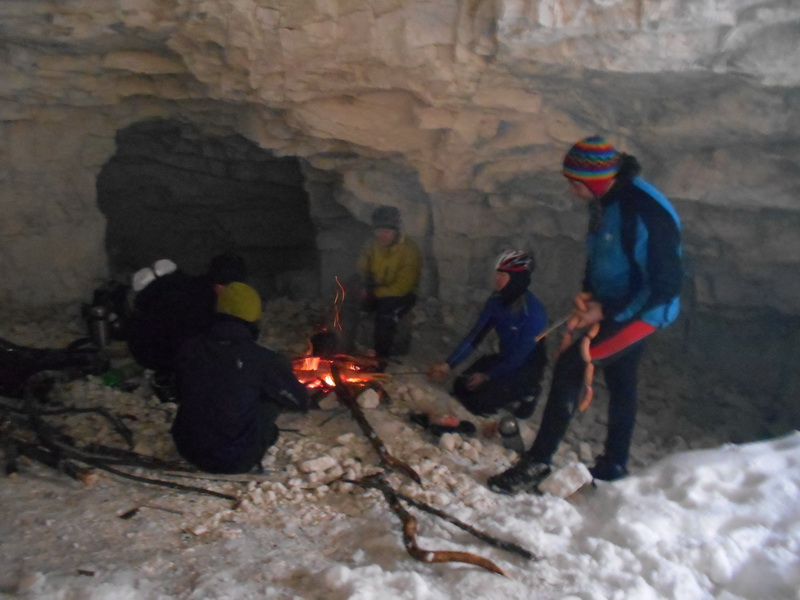 17cave1.jpg