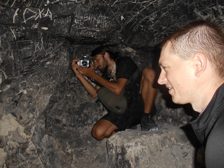 16cave.jpg